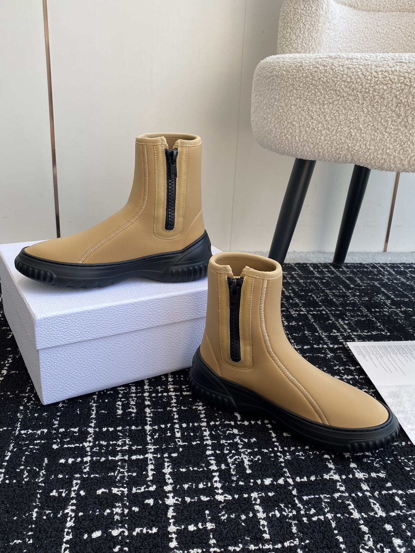 ua D*or boot