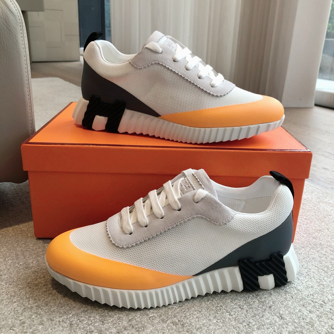 ua H**me5 bouncing sneaker