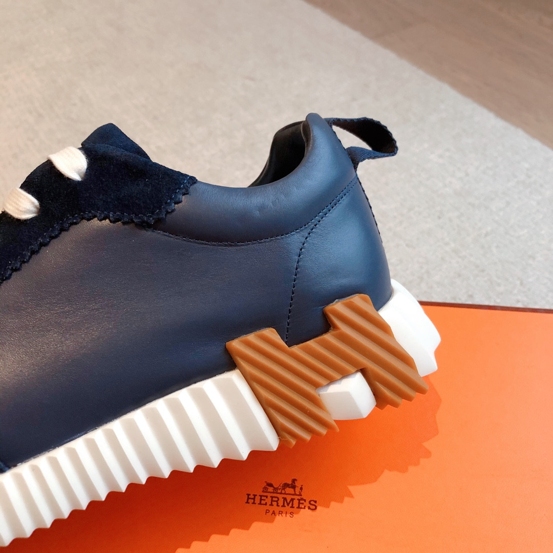 ua H**me5 bouncing sneaker