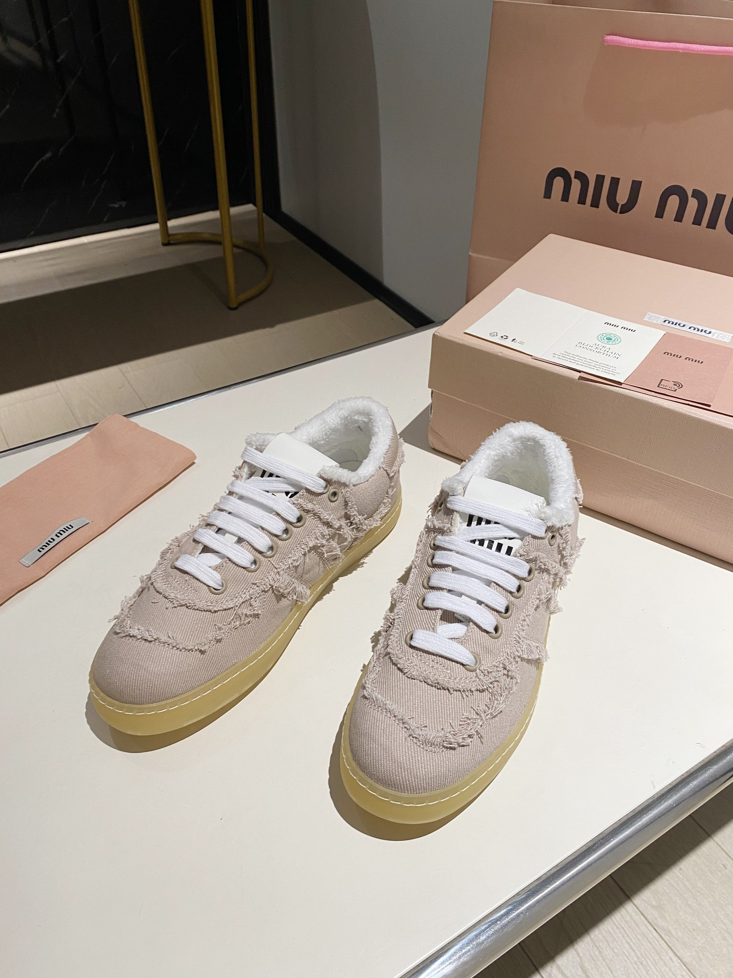 ua M1v M1v sneakers