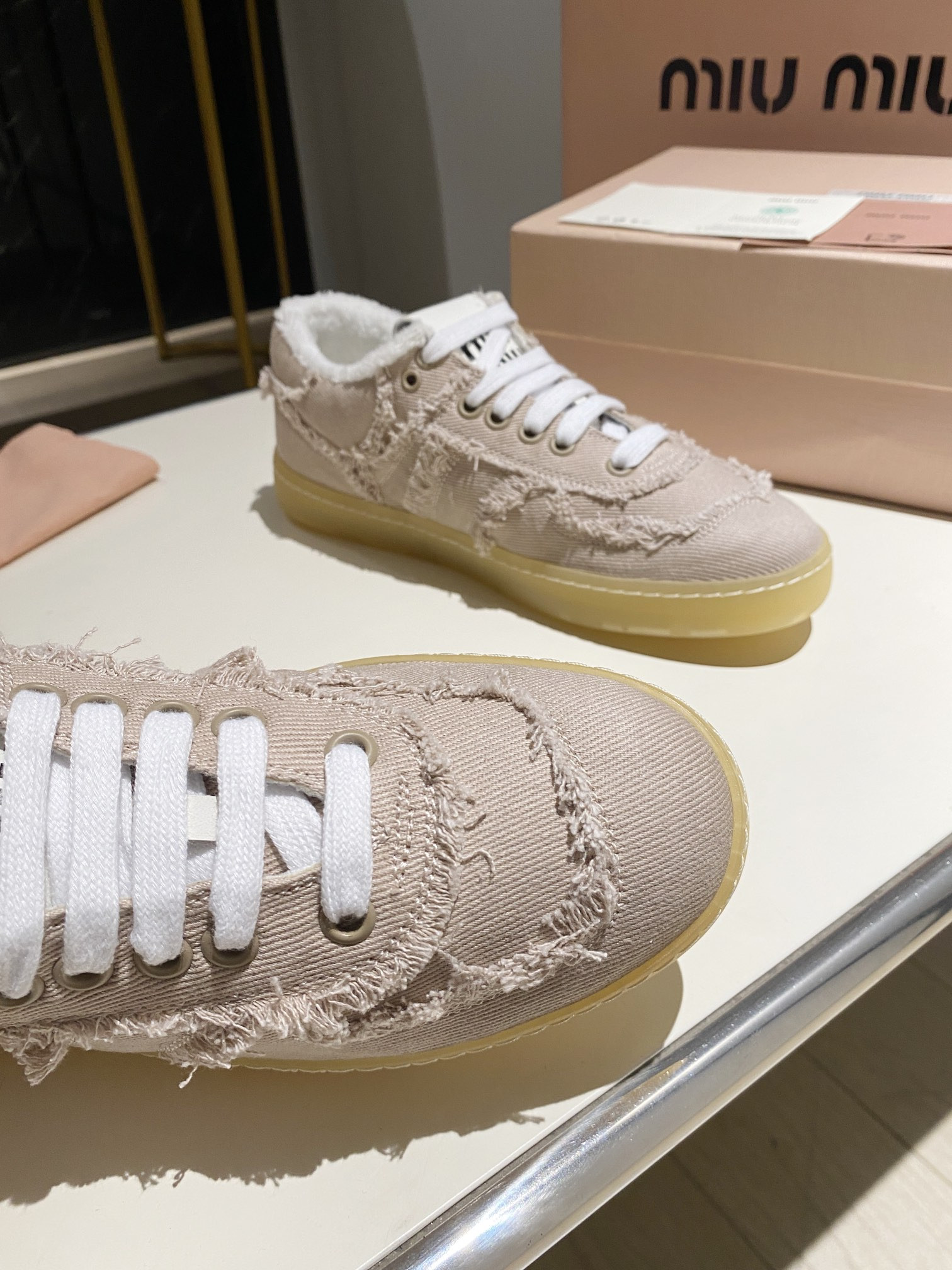 ua M1v M1v sneakers