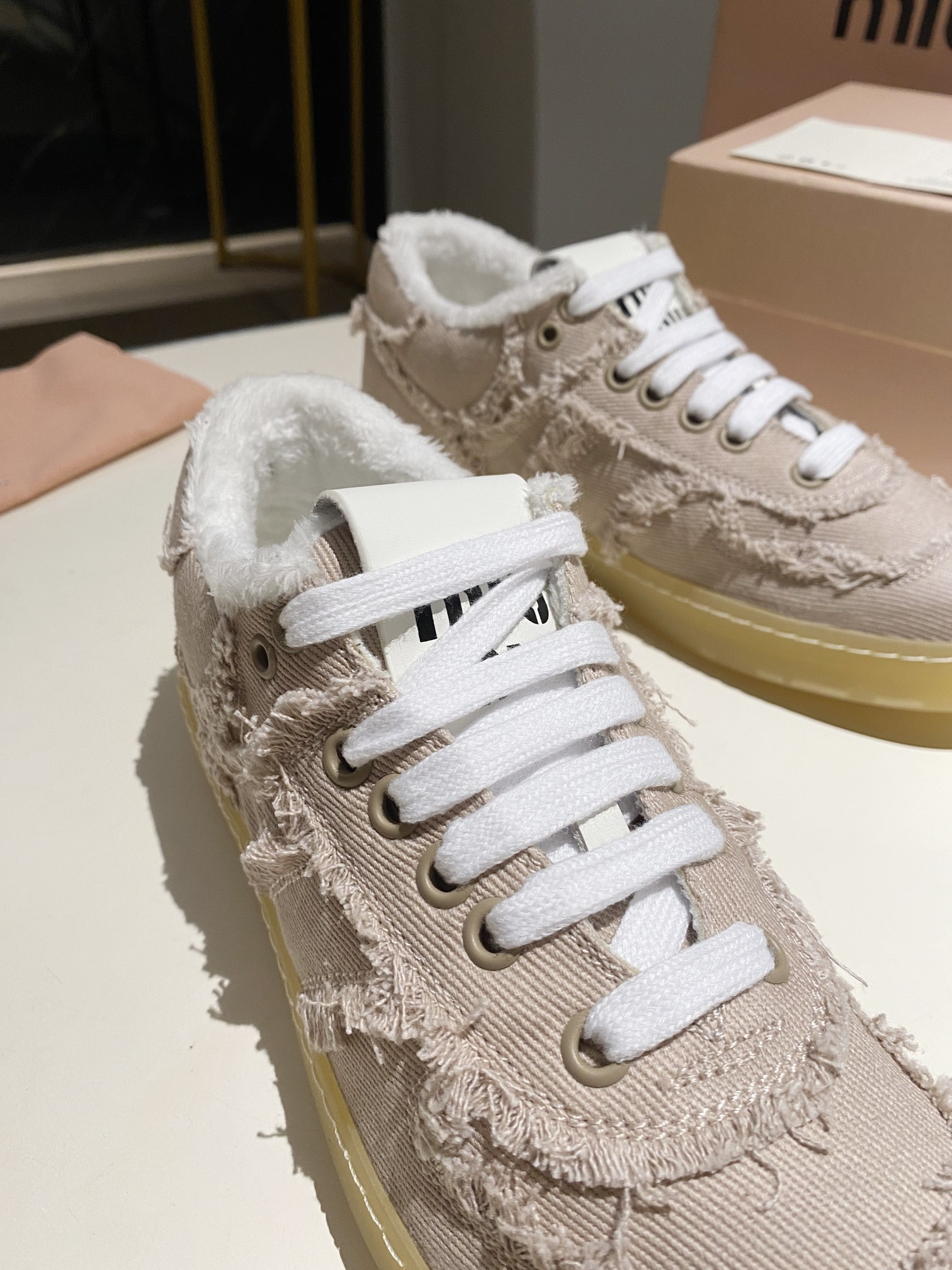 ua M1v M1v sneakers