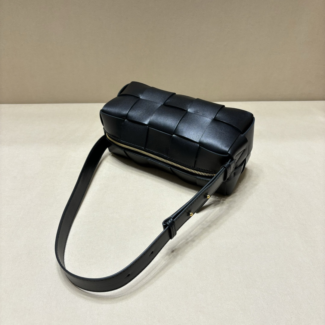 l0ew* small bR1ck cassette 23.5x10x10cm