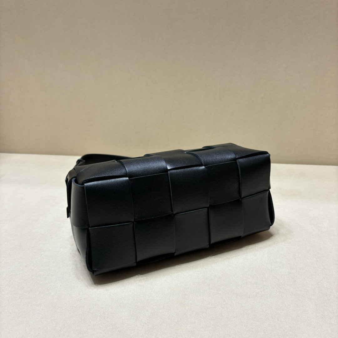l0ew* small bR1ck cassette 23.5x10x10cm