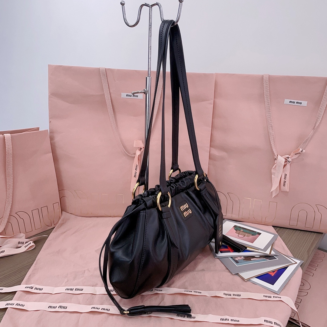 M1v M1v small joie nappa leather bag 16x32x10.5cm