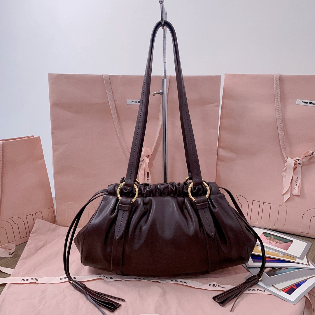 M1v M1v small joie nappa leather bag 16x32x10.5cm