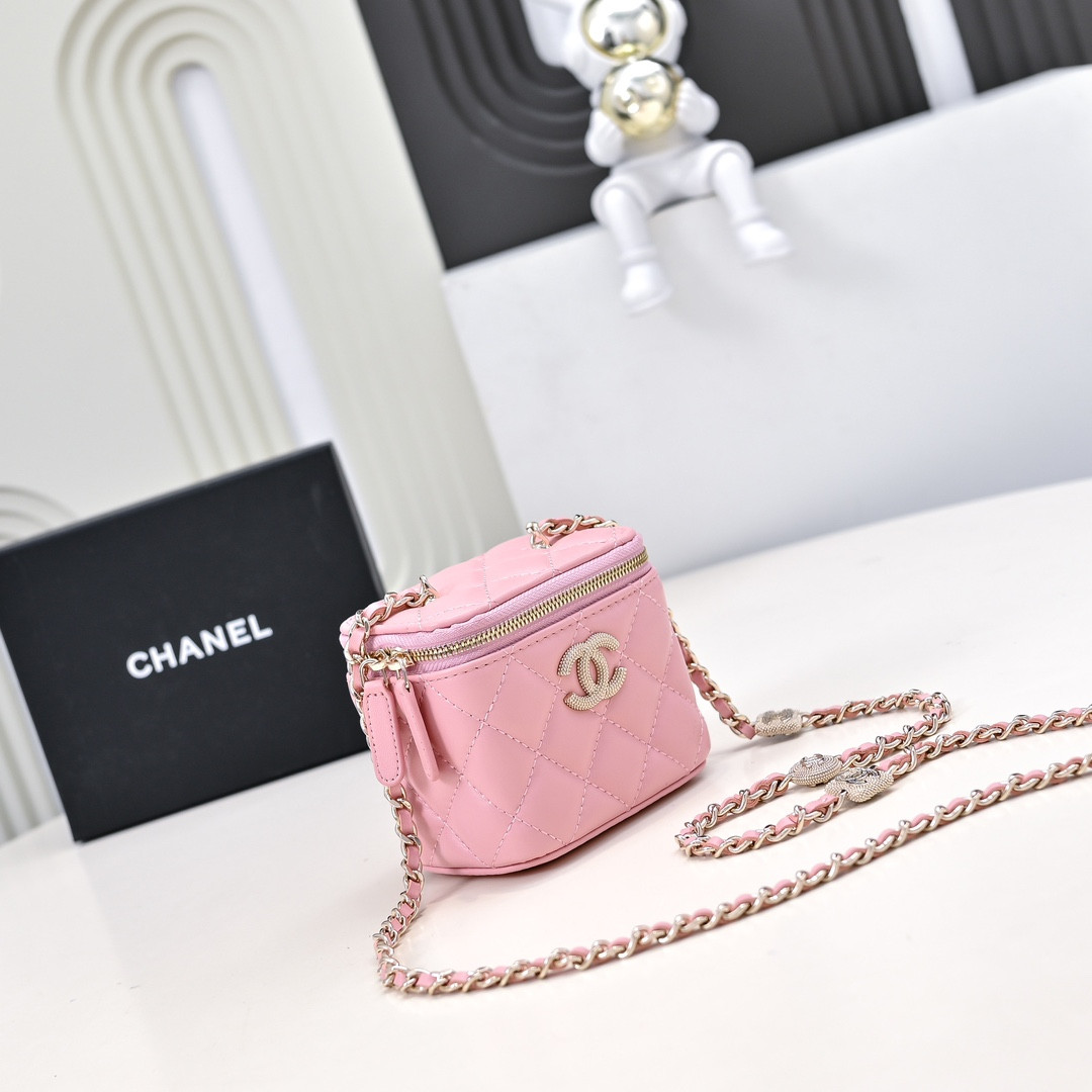 Ch*el small vanity with chain 8.5x11x7cm