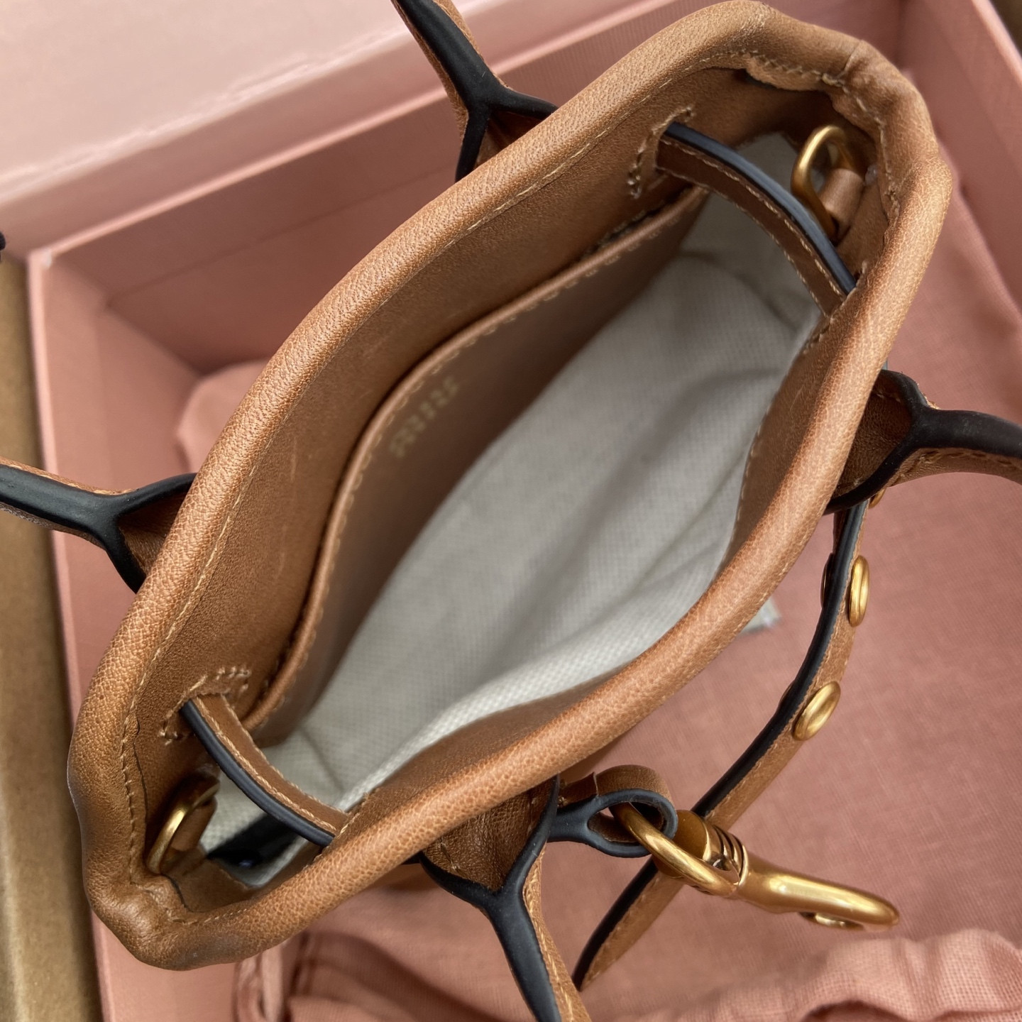 m1v m1v aventure nappa micro leather tR1ck 9.5x12x2.5cm