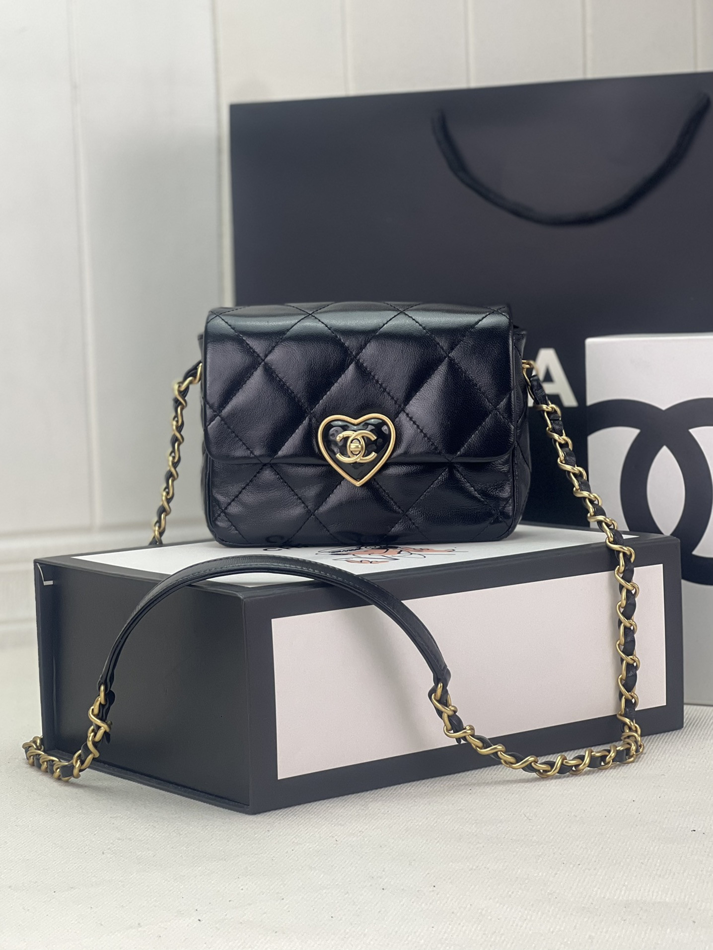 Ch*el flap handbag cf 18x13.5x5.5cm