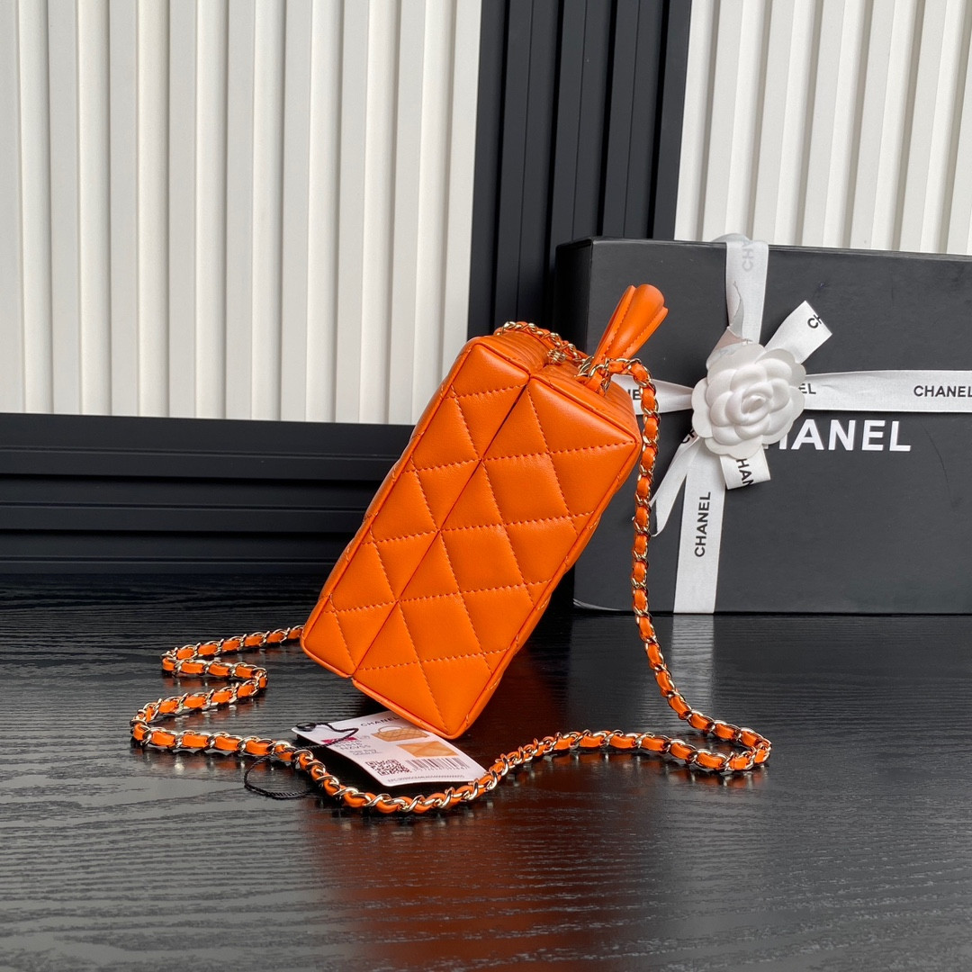 Ch*el box bag 15x22x7.5cm