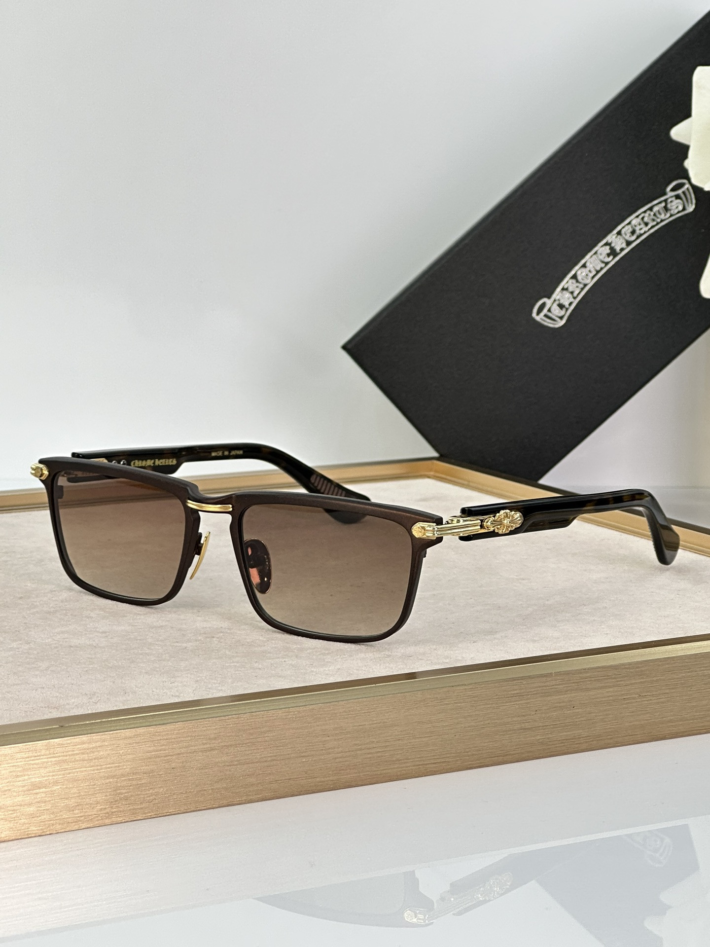 Ch**me He**ts glasses ss24 56-18-146
