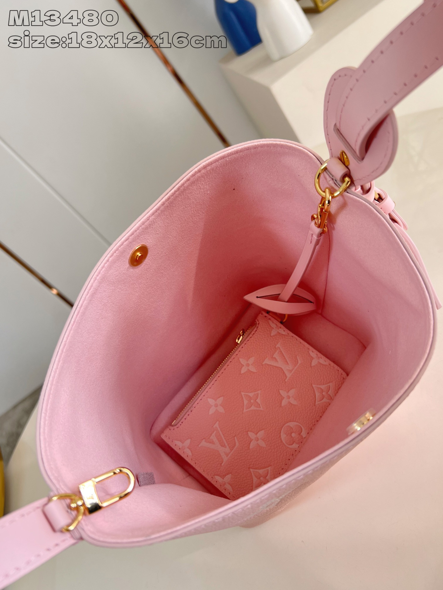 LV All In BB Xph M14356 18 x 12 x 16cm