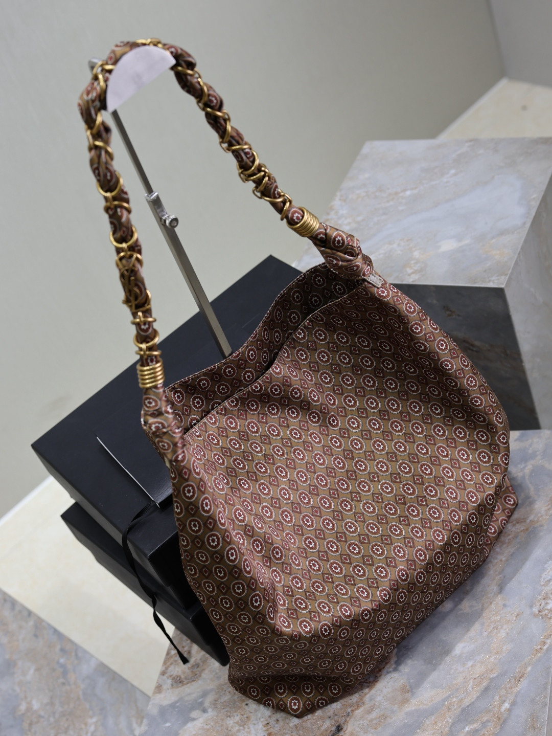 Y*L amalia (jacquard) 42x50x1cm