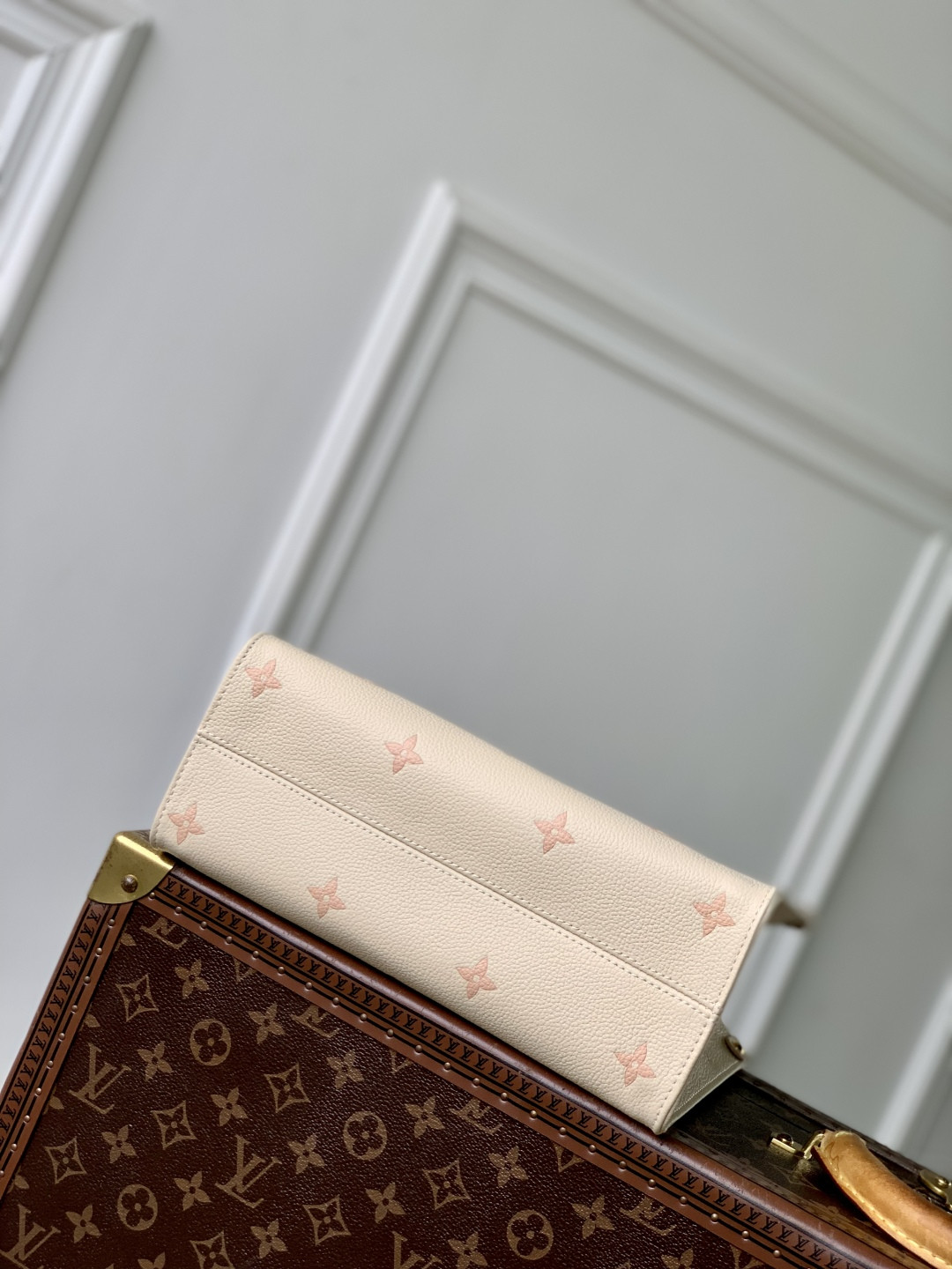 LV OnTheGo PM M14403 25x19x11.5cm