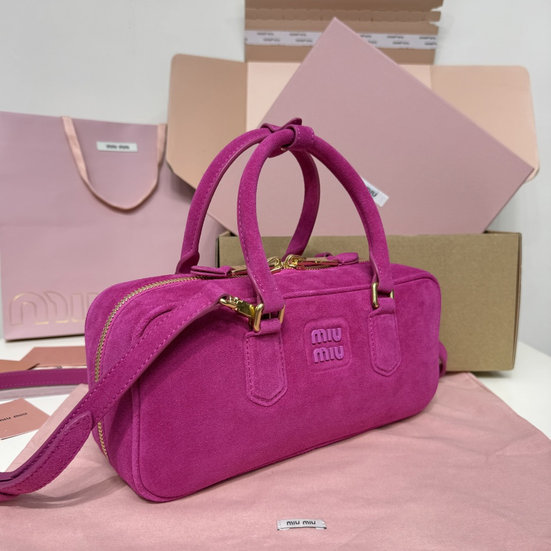 M1v M1v arcadie suede bag 27x12x9cm