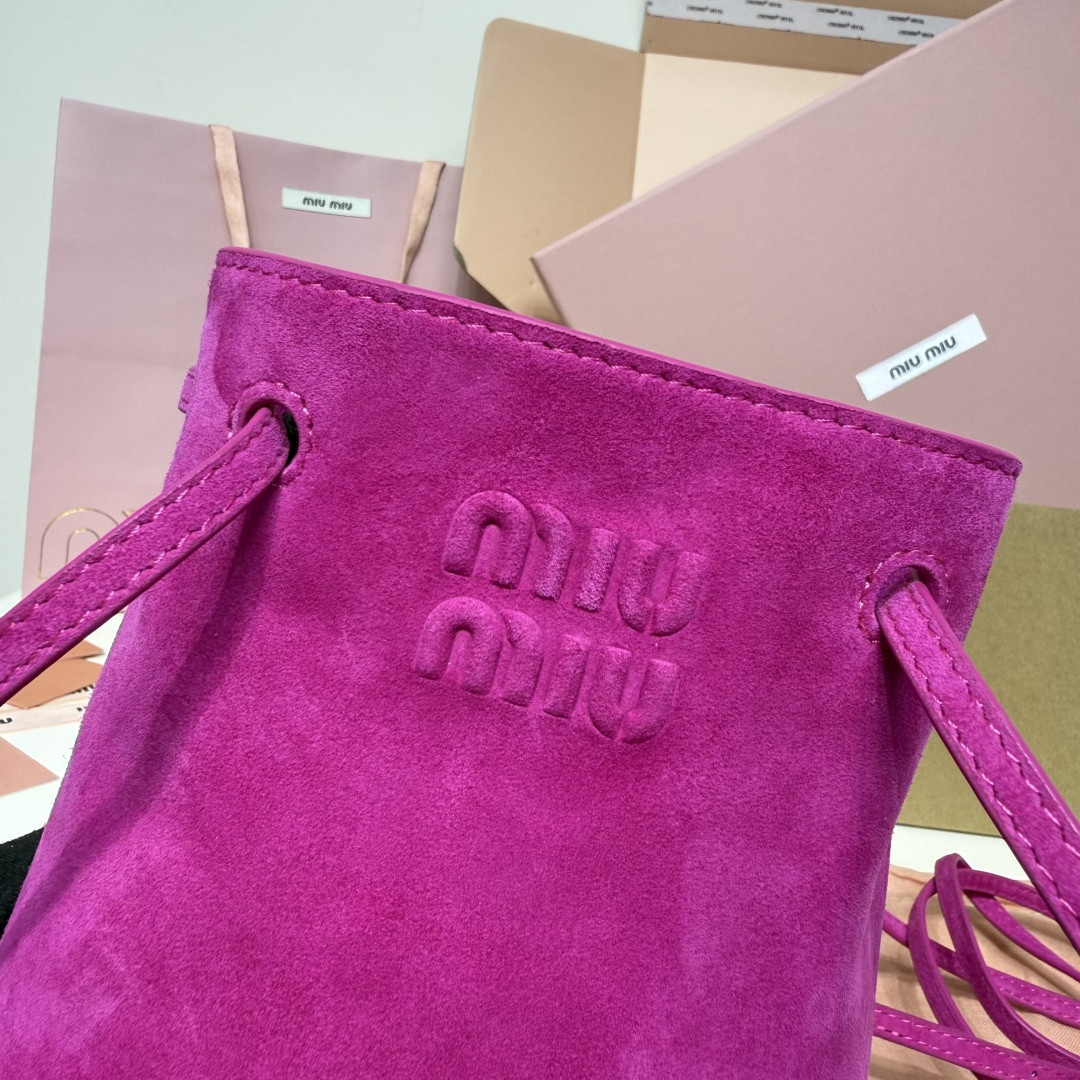 M1v M1v suede pouch 17x14x6cm