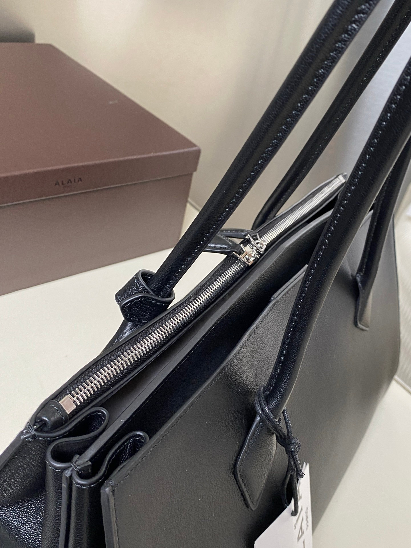 A1a1a LE TECKE Large Double-Zip Bag 42x21.5x18.5cm