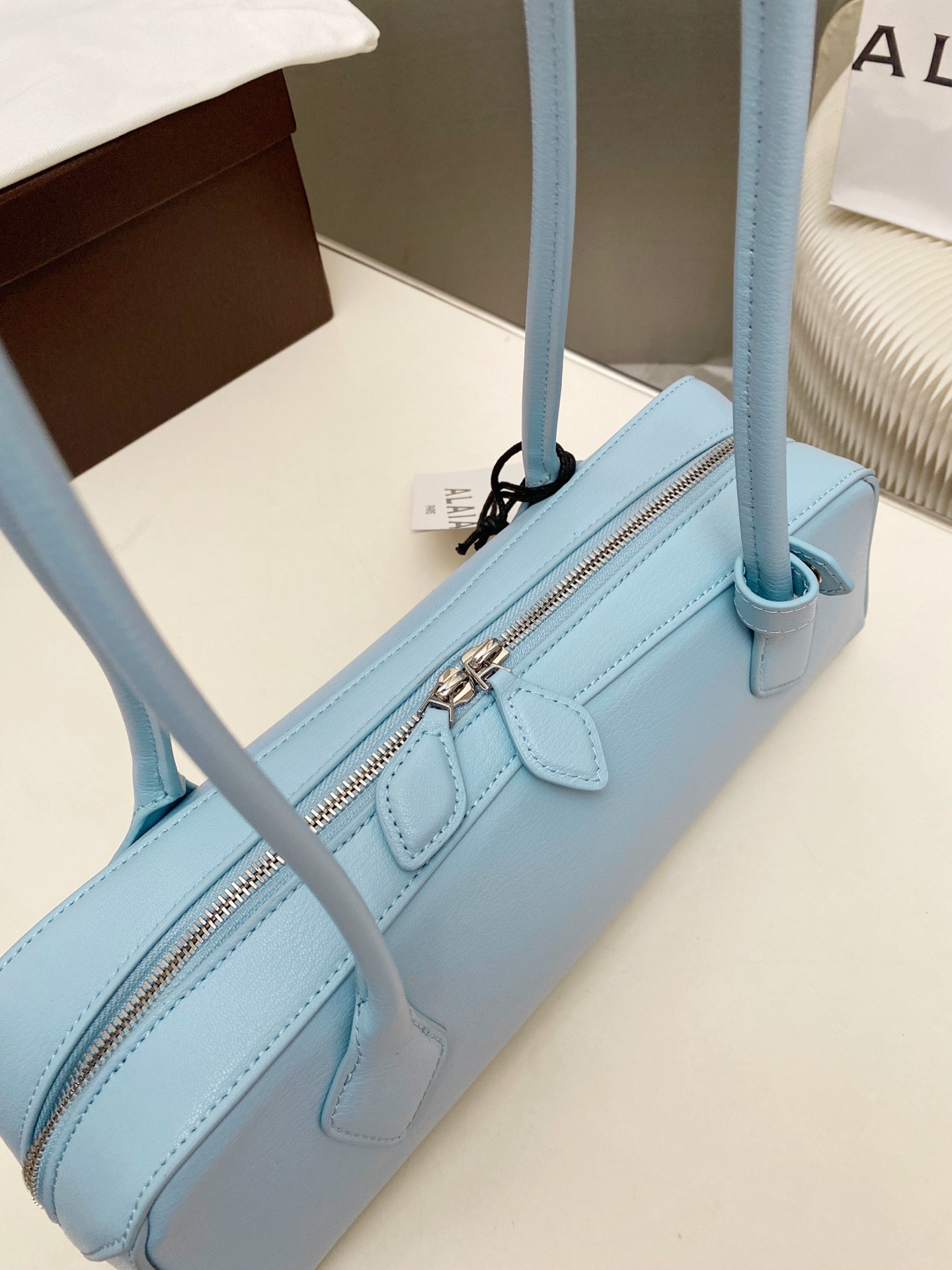 A1a1a LE TECKEL MEDIUM BAG 33x11x10cm