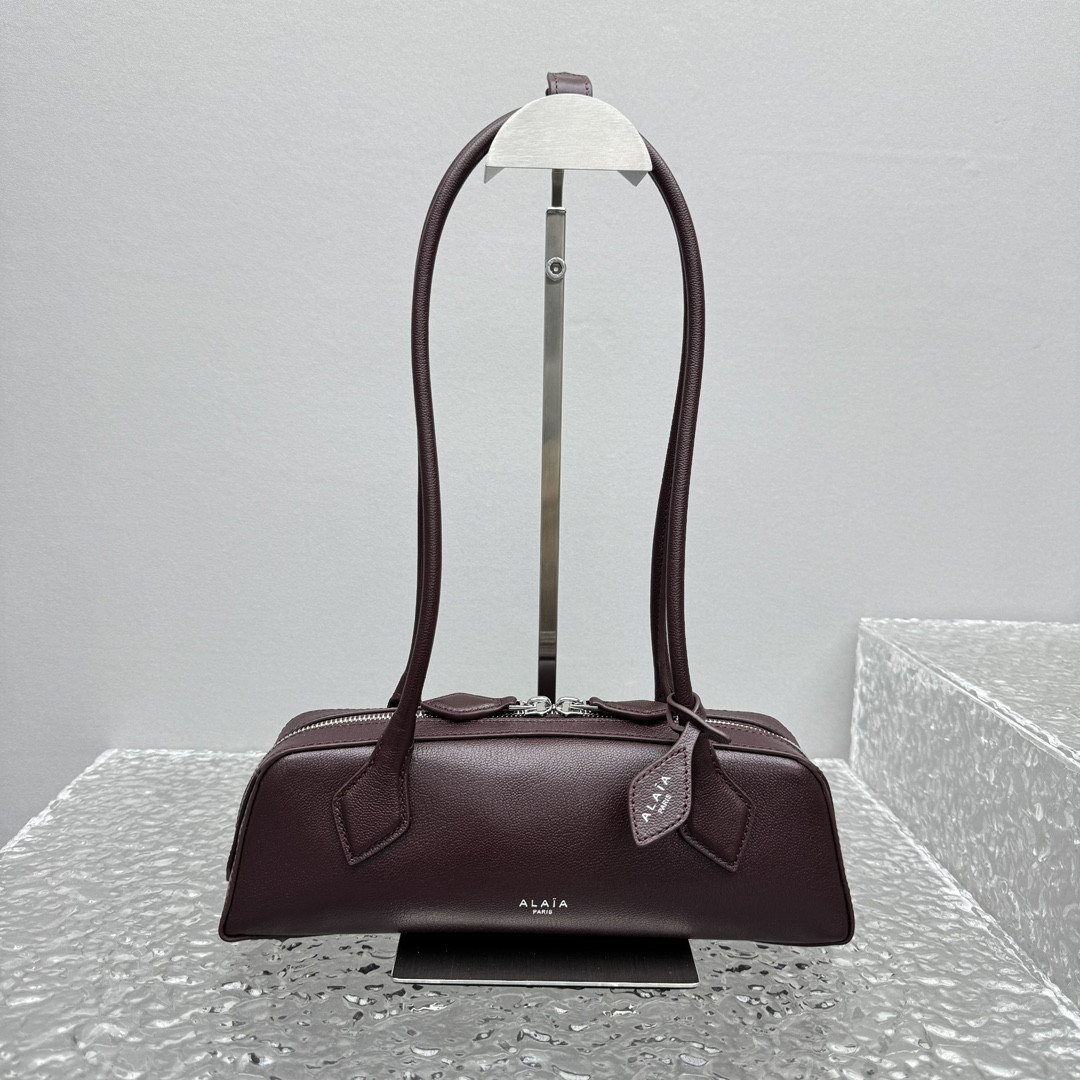 A1a1a LE TECKEL SMALL BAG IN LEATHER 27x9x8cm