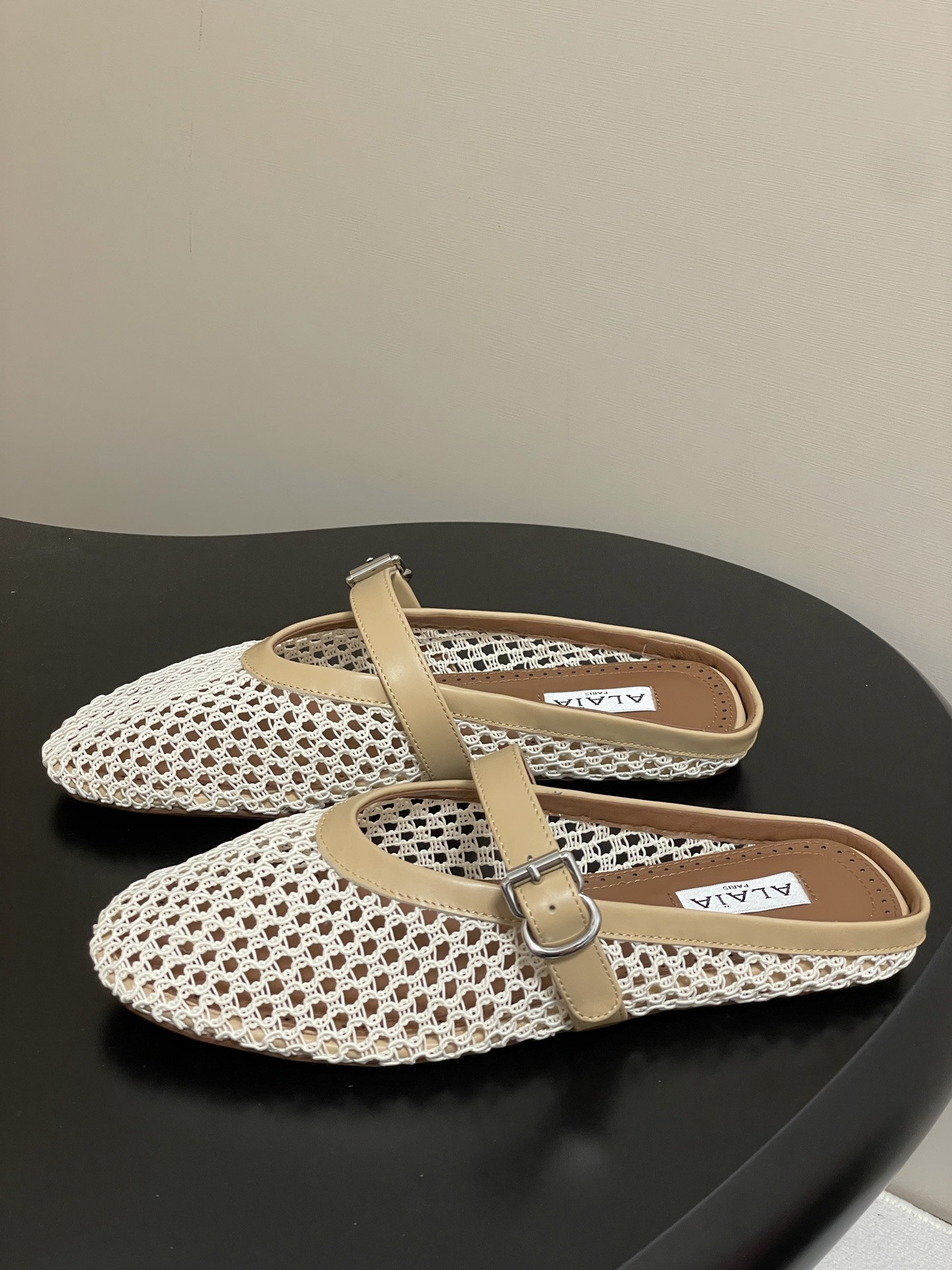 ua a1a1a flat mules(cusT0mized size 7-10 days production time)