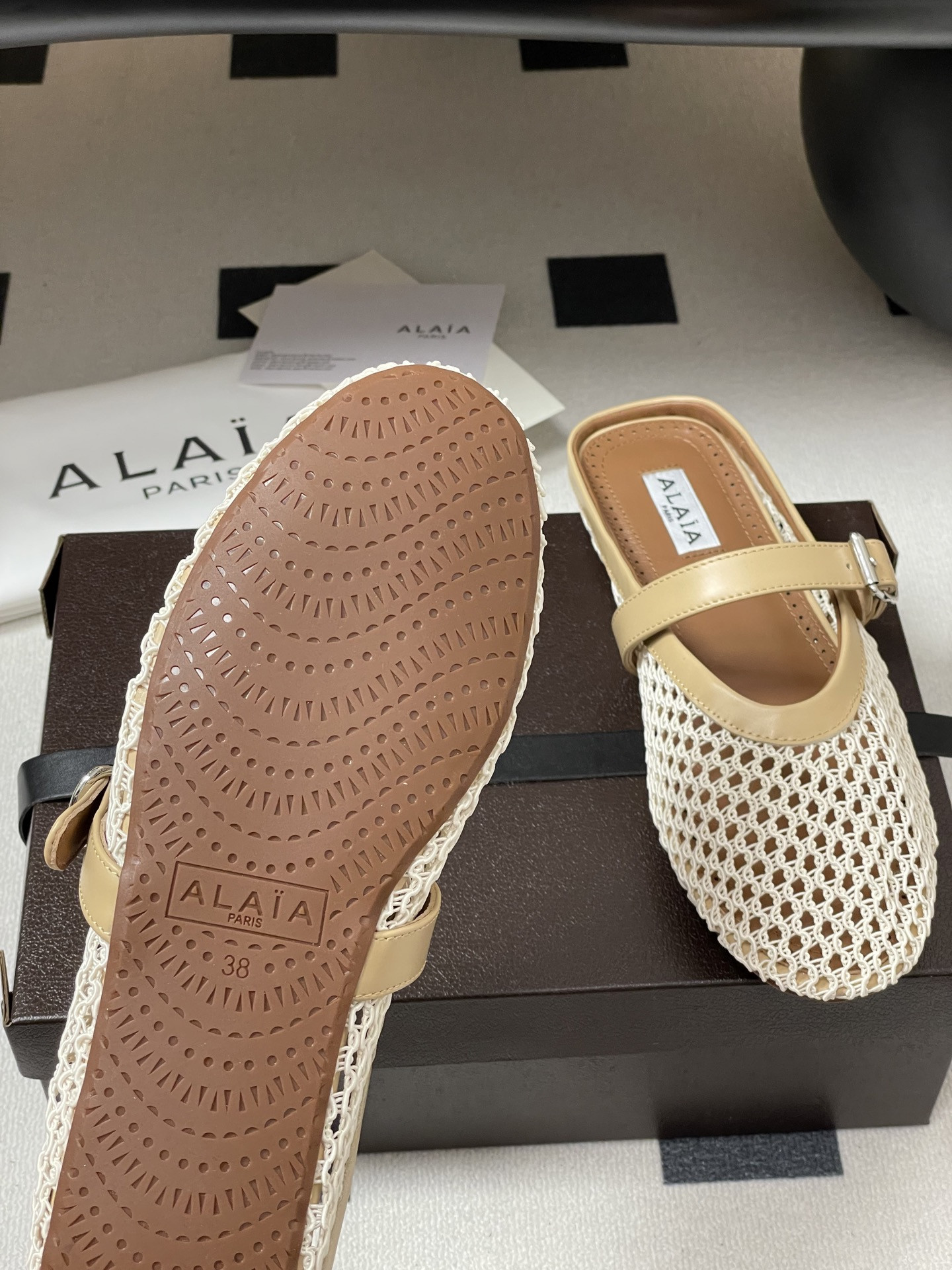 ua a1a1a flat mules(cusT0mized size 7-10 days production time)