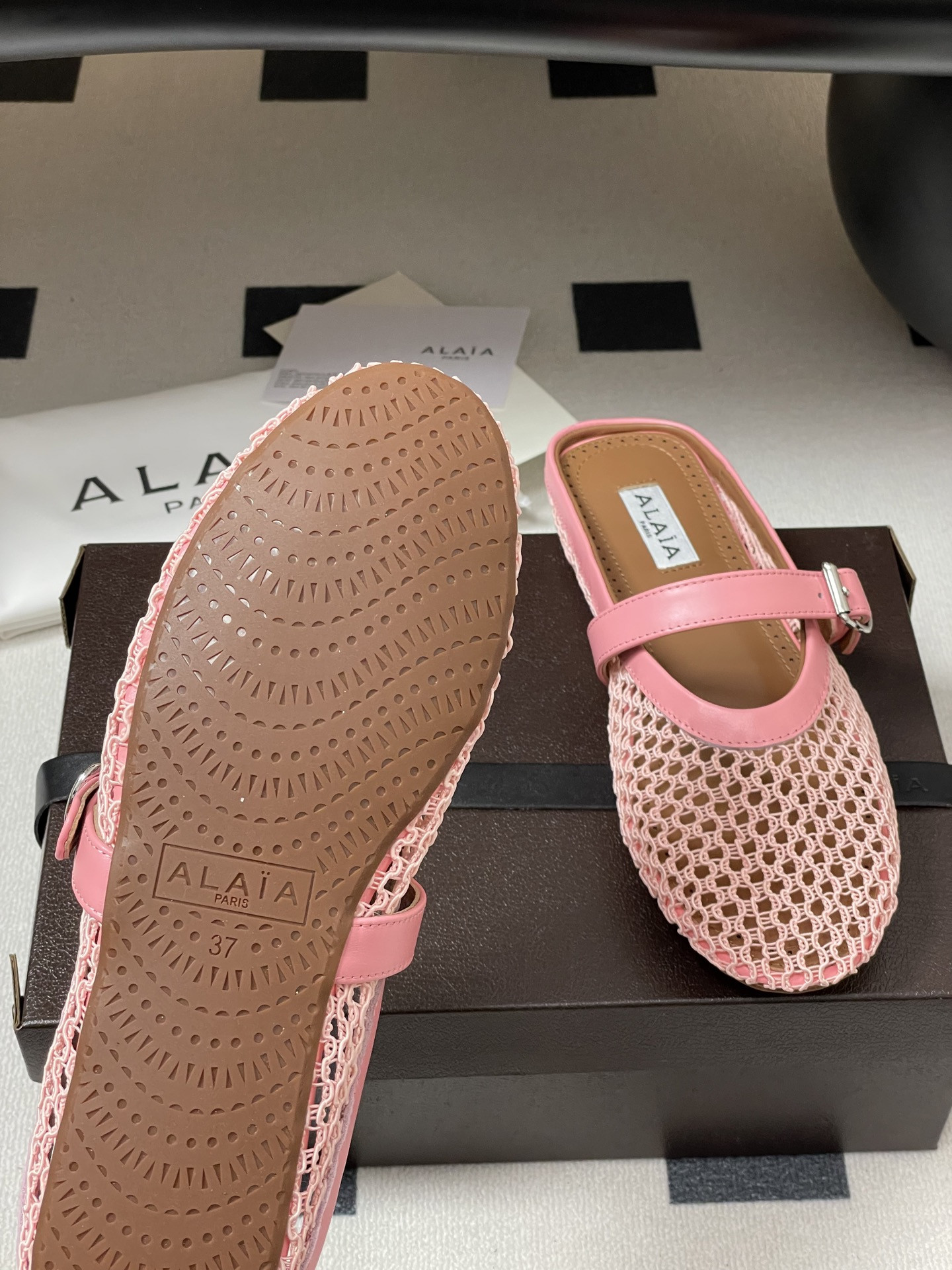 ua a1a1a flat mules(cusT0mized size 7-10 days production time)