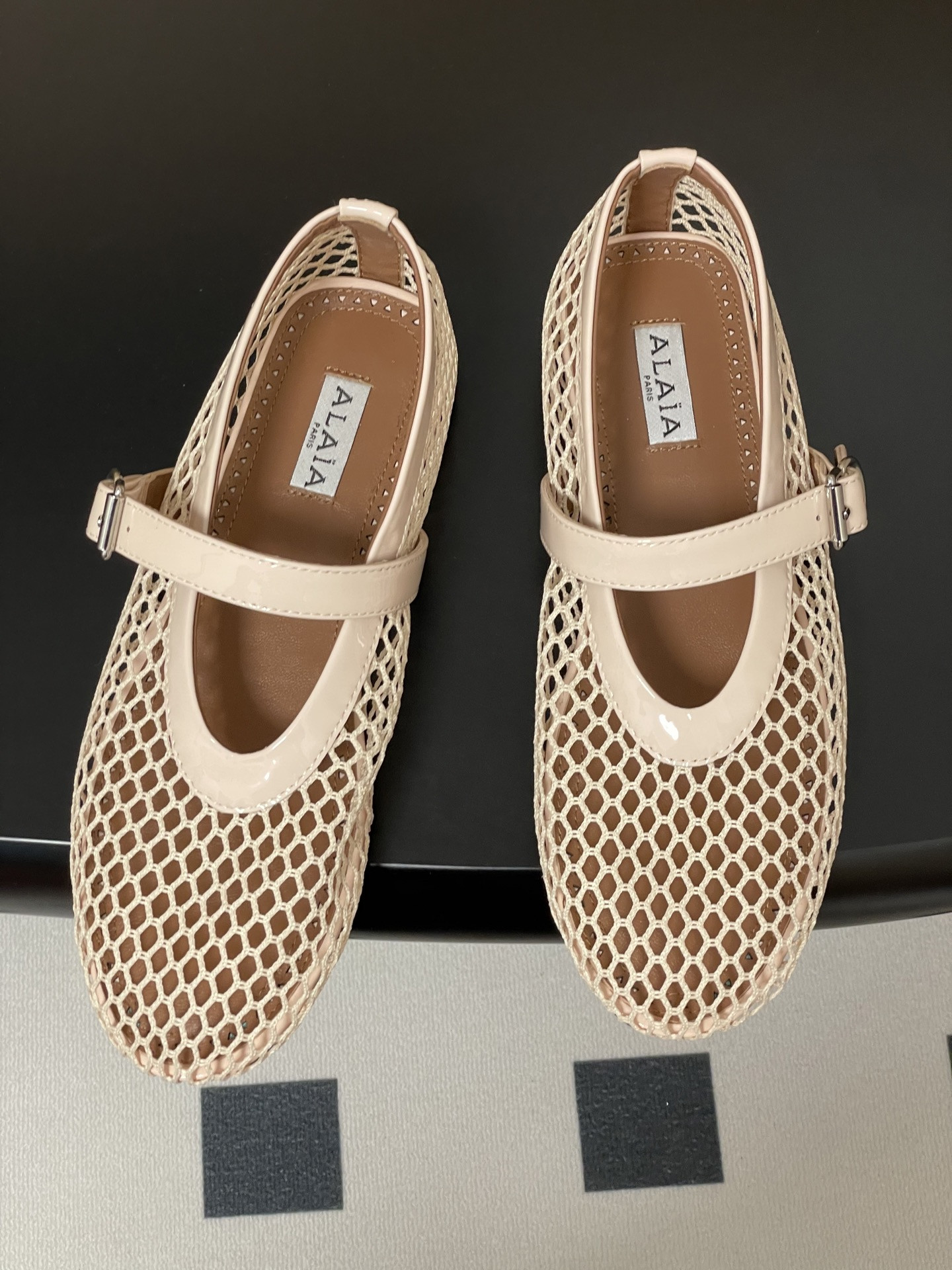 UA A1a1a BALLET FLATS IN FISHNET