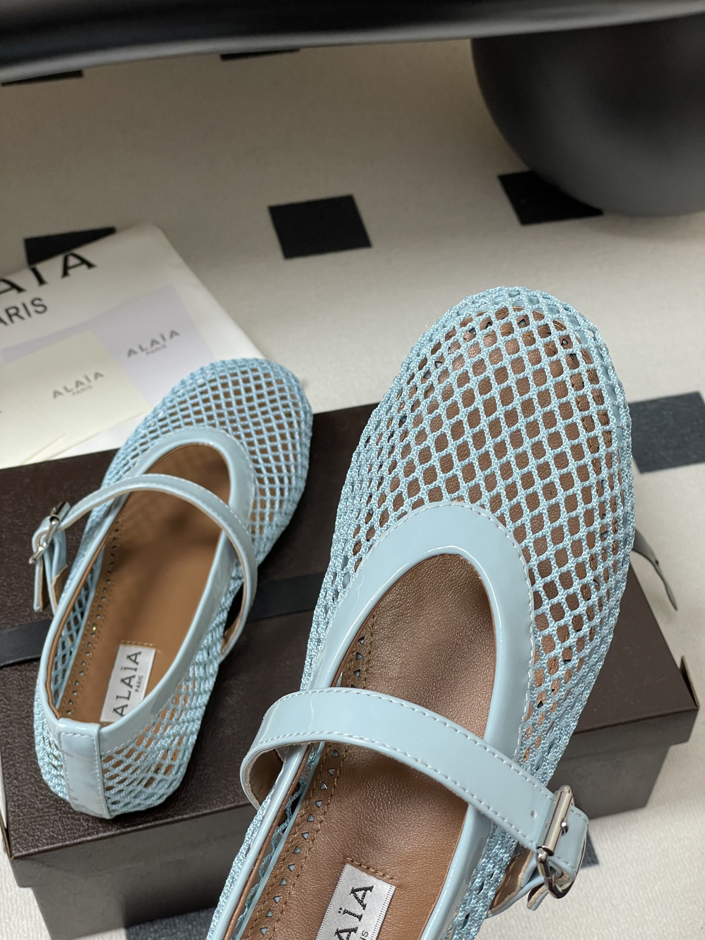 UA A1a1a BALLET FLATS IN FISHNET