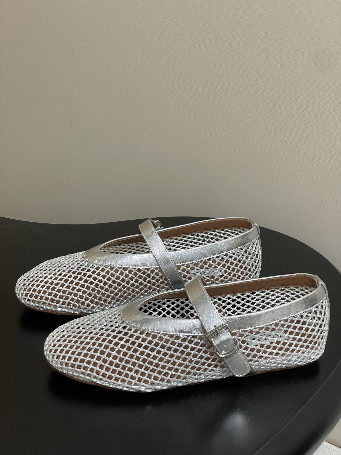 UA A1a1a BALLET FLATS IN FISHNET