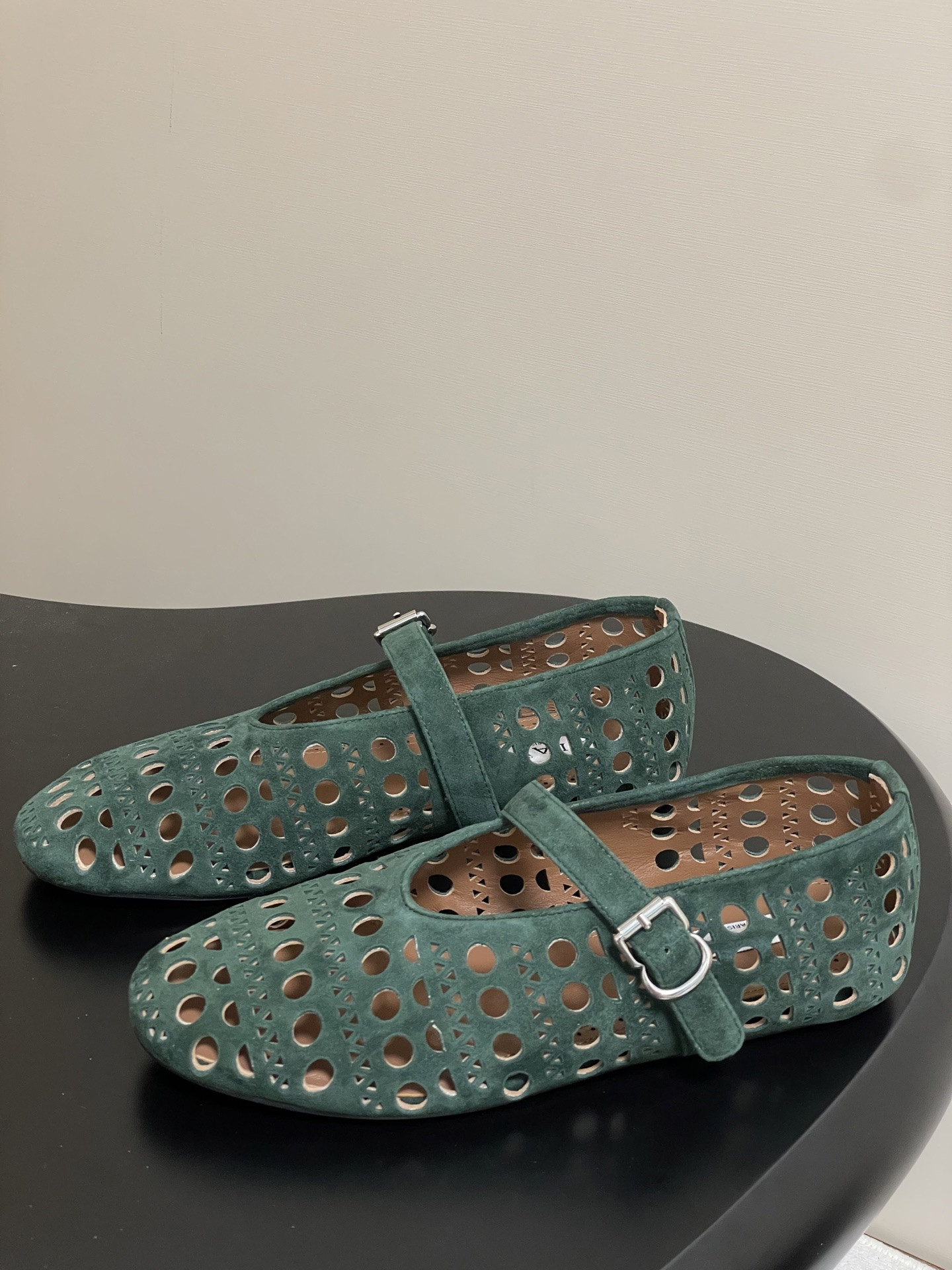 ua alaÏa vienne ballet flats(cusT0mized size 7-10 days production time)