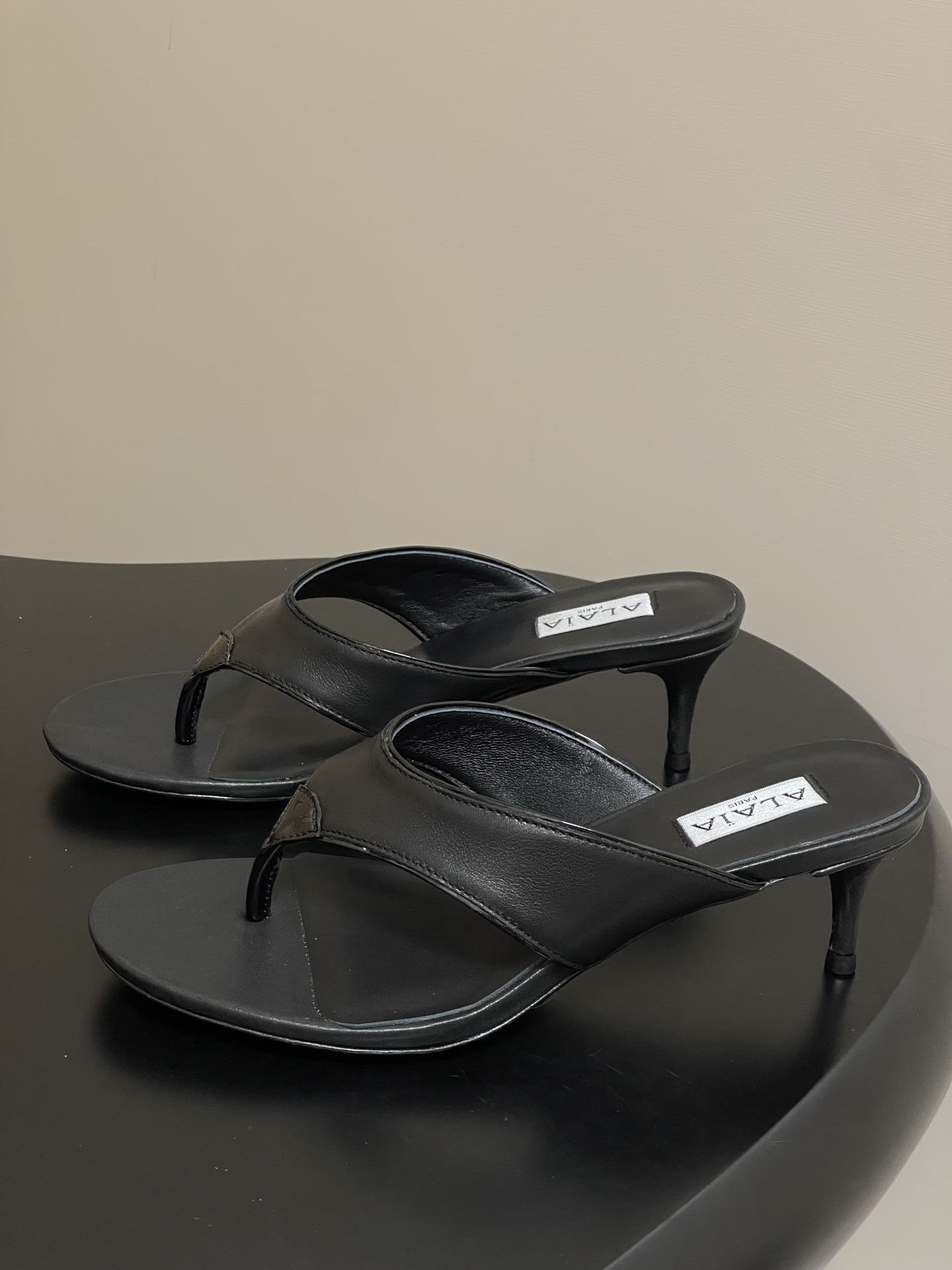 ua a1a1a triangle flat slides 5.5cm heel(cusT0mized size 7-10 days production time)