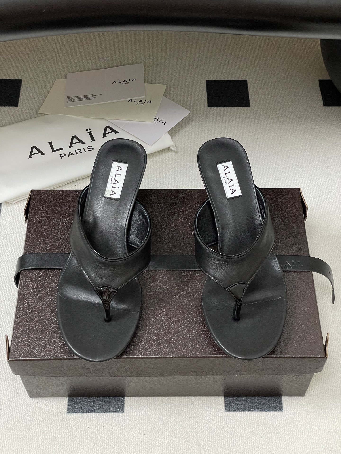 ua a1a1a triangle flat slides 5.5cm heel(cusT0mized size 7-10 days production time)