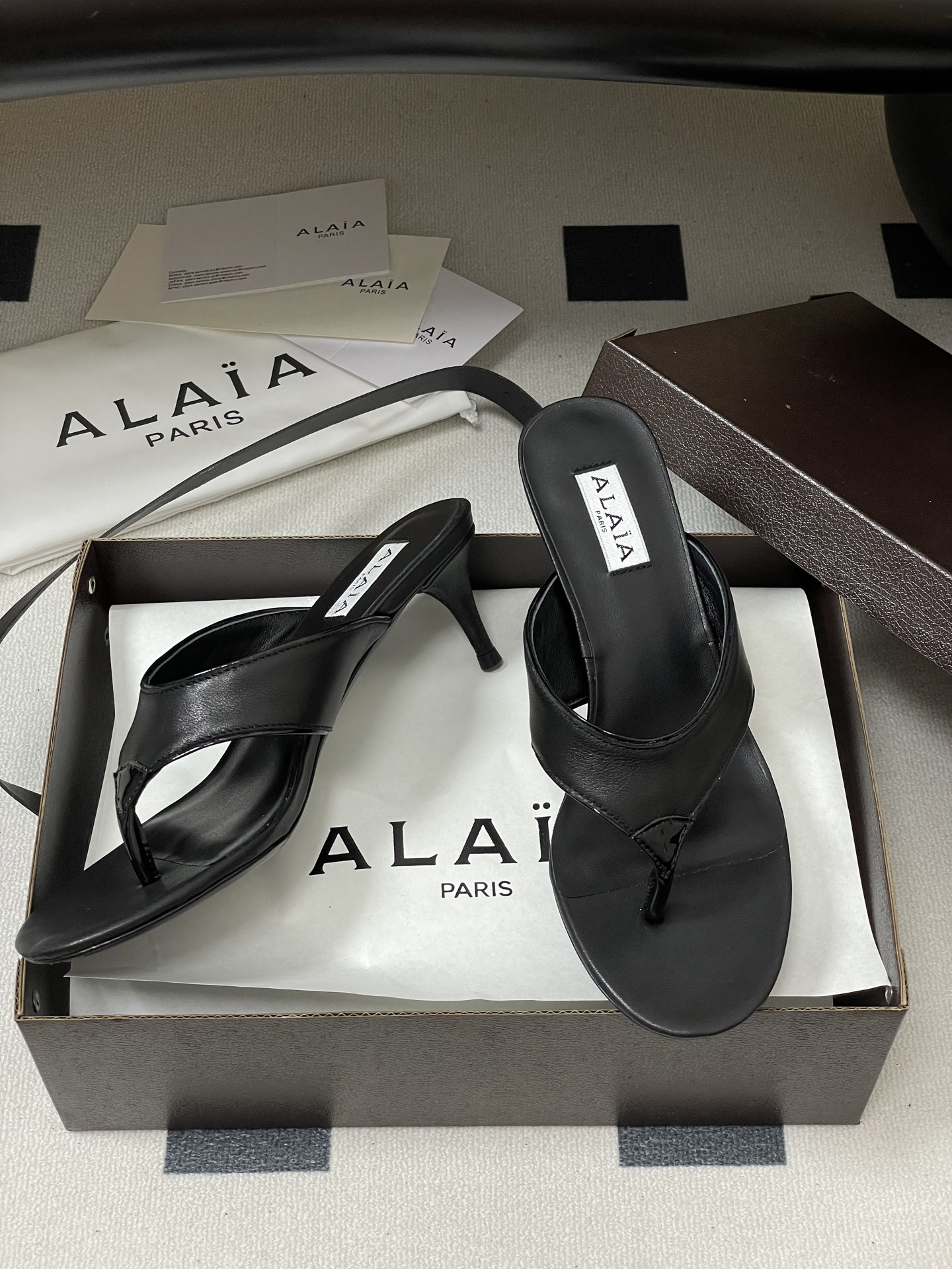 ua a1a1a triangle flat slides 5.5cm heel(cusT0mized size 7-10 days production time)