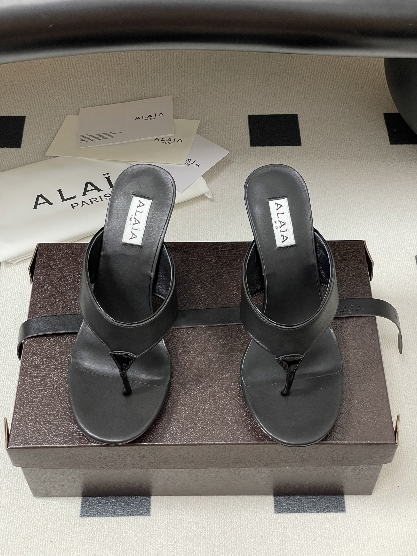 ua a1a1a triangle flat slides 9cm heel(cusT0mized size 7-10 days production time)