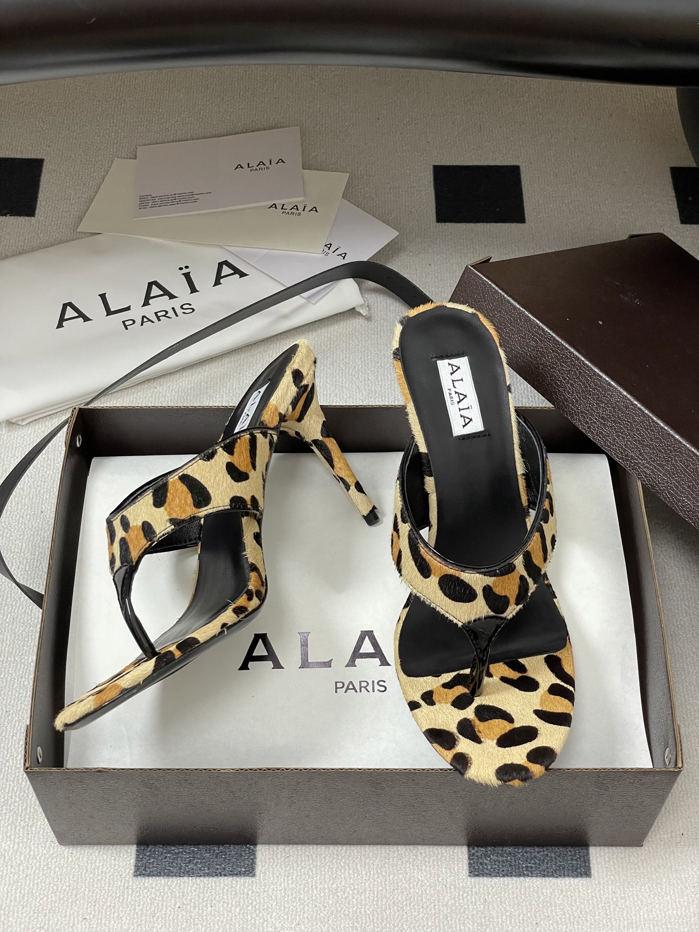 ua a1a1a triangle flat slides 9cm heel(cusT0mized size 7-10 days production time)