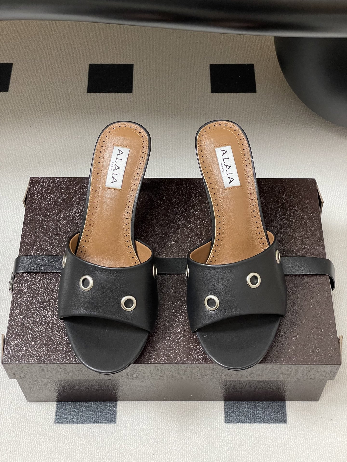 ua a1a1a ring eyelets slippers 7cm heel(cusT0mized size 7-10 days production time)