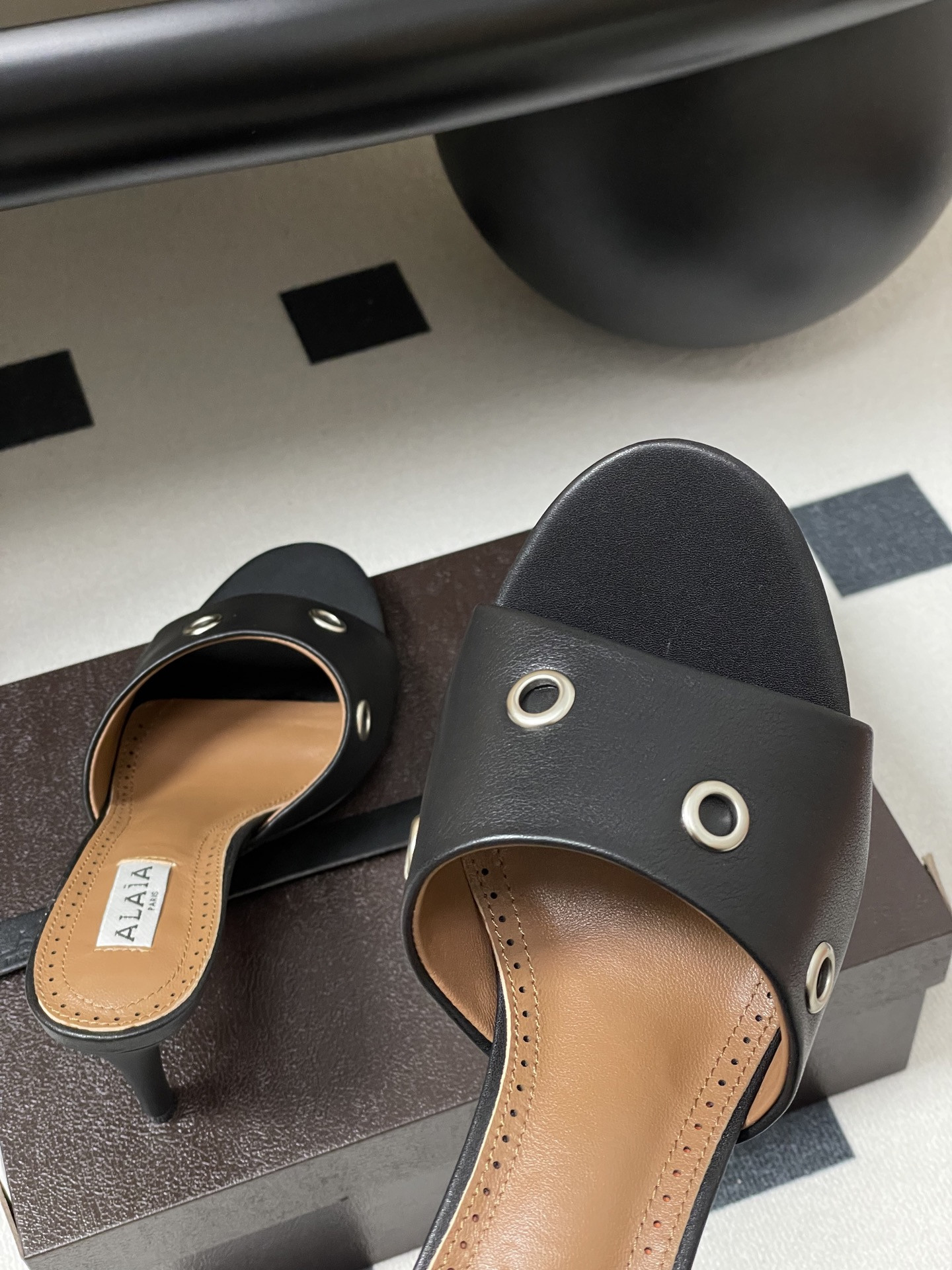 ua a1a1a ring eyelets slippers 7cm heel(cusT0mized size 7-10 days production time)