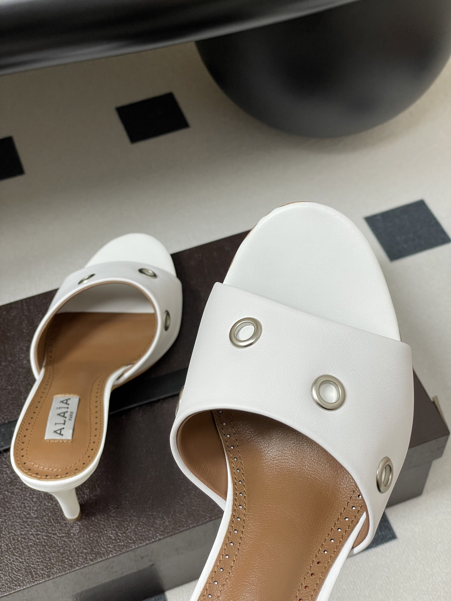 ua a1a1a ring eyelets slippers 7cm heel(cusT0mized size 7-10 days production time)