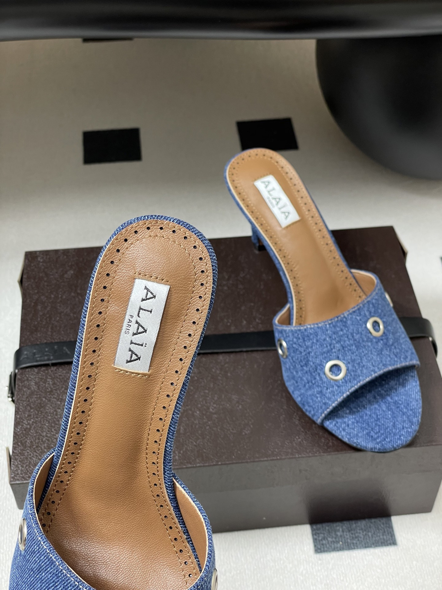 ua a1a1a ring eyelets slippers 7cm heel(cusT0mized size 7-10 days production time)