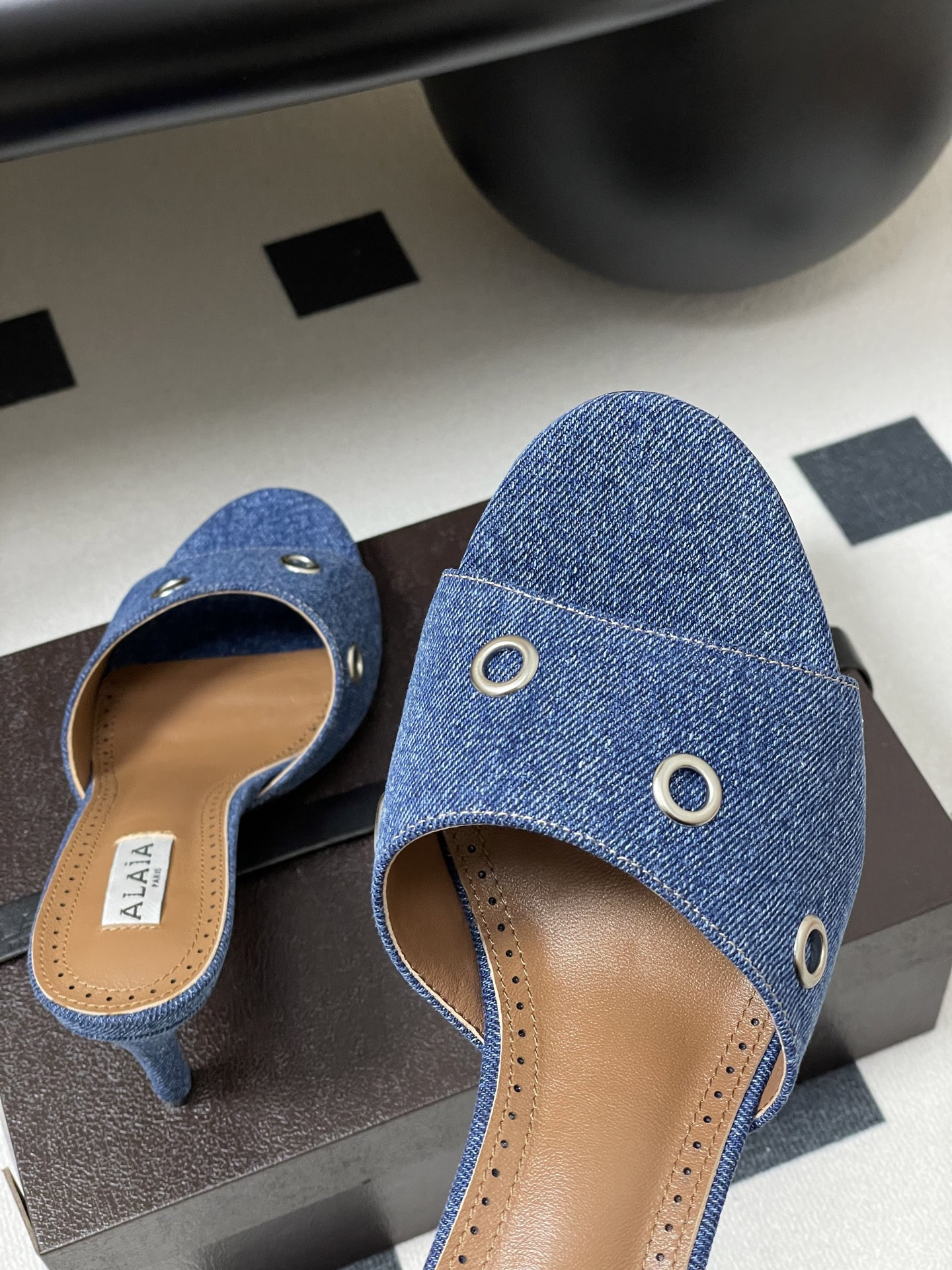 ua a1a1a ring eyelets slippers 7cm heel(cusT0mized size 7-10 days production time)