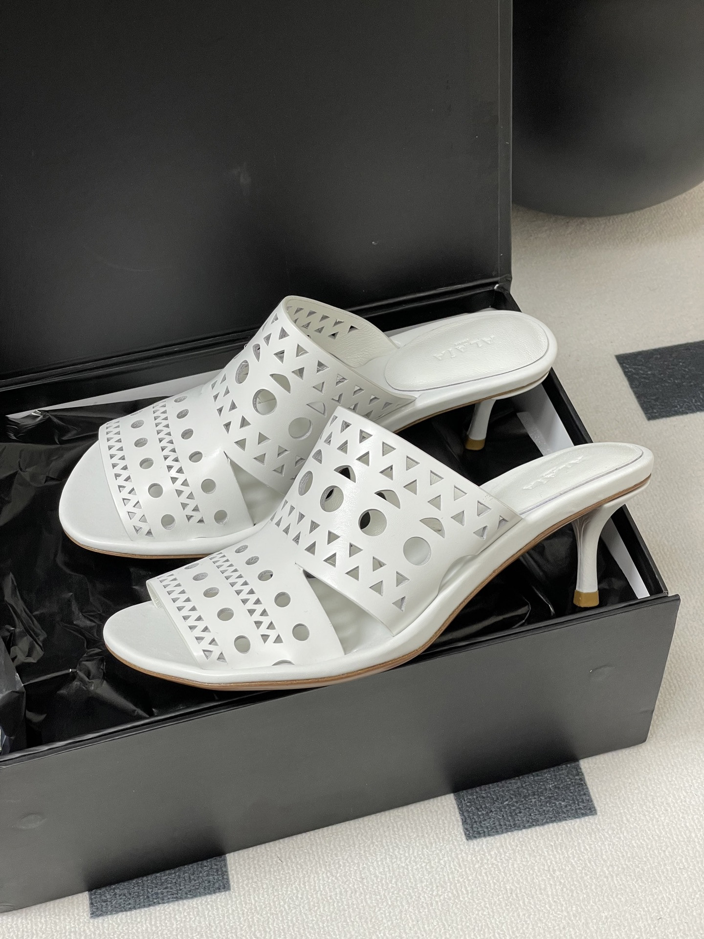 ua a1a1a heeled slippers 5.5cm heel(cusT0mized size 7-10 days production time)