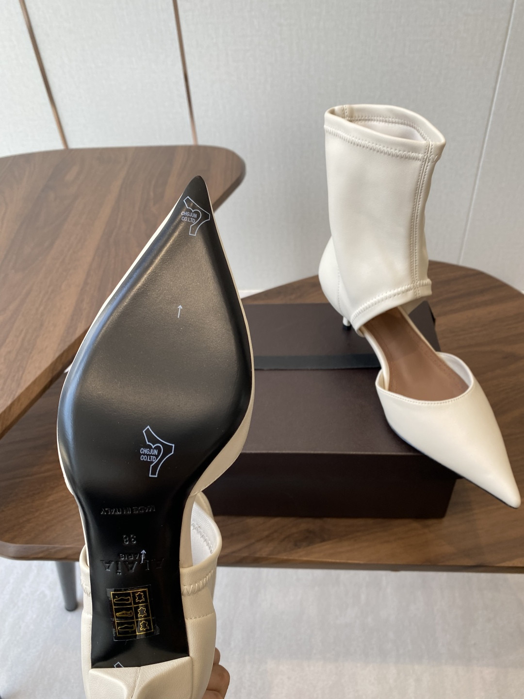 UA A1a1a LOW BOOTS 5.5cm Heel