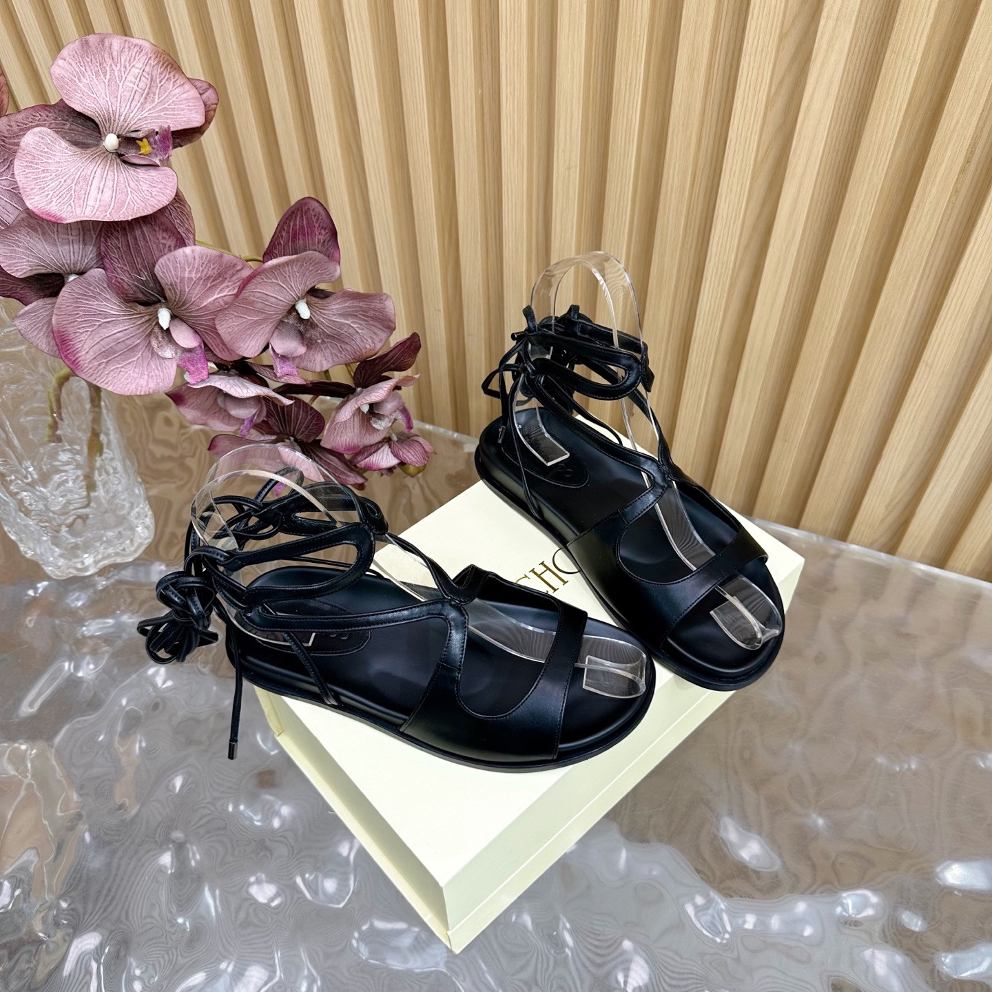 ua Ji*y Ch* sandals