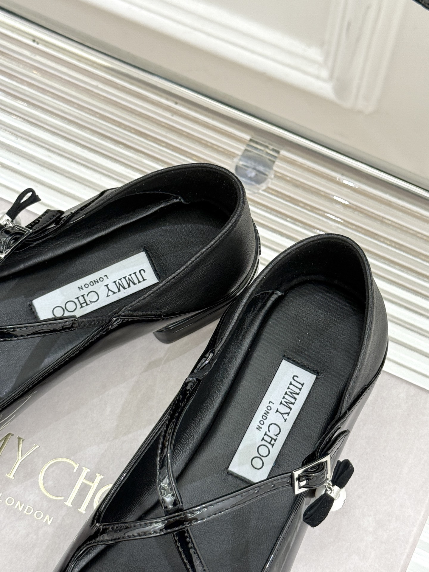 ua Ji*y Ch* eleri ballet flats