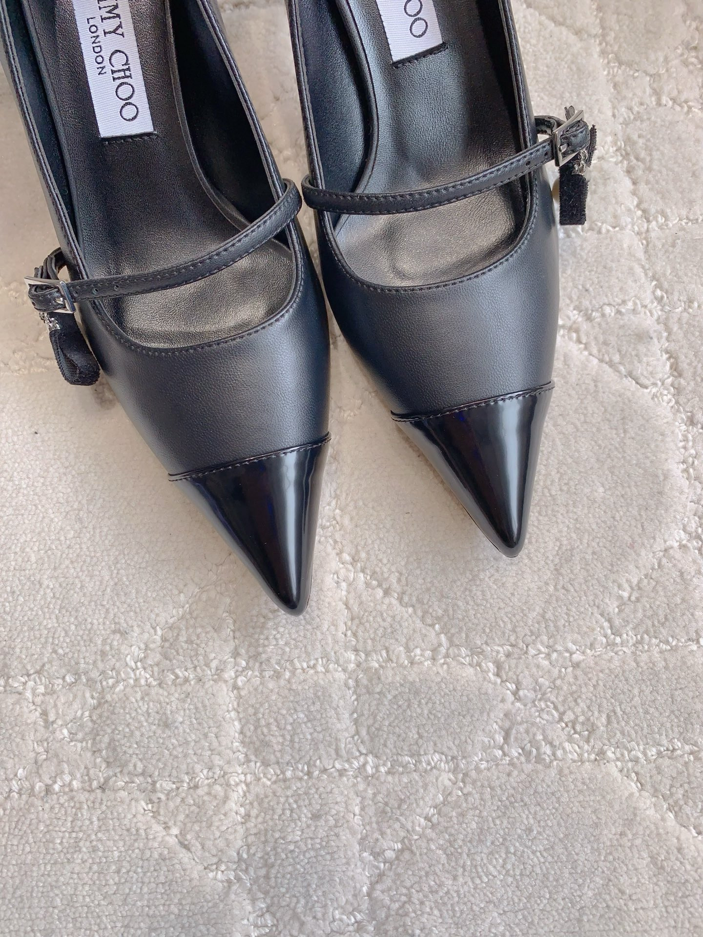ua Ji*y Ch* aren pumps 6.5cm