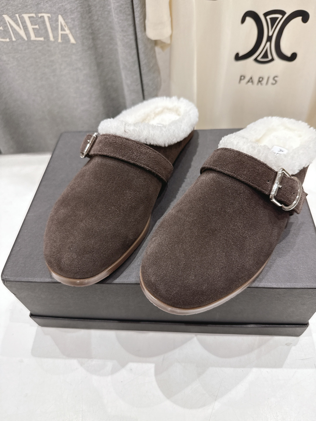 ua A1a1a flat mules